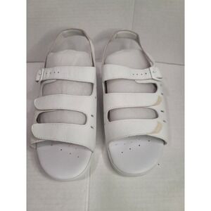 Propet walking shoes 10 X(2E) white. BRAND NEW Air Cell cushion open toe